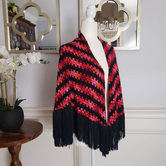 Vintage Handwoven Boho Scarf Cape Wrap Vibrant Geometric Pattern & Black Fringe - Picture 14 of 15